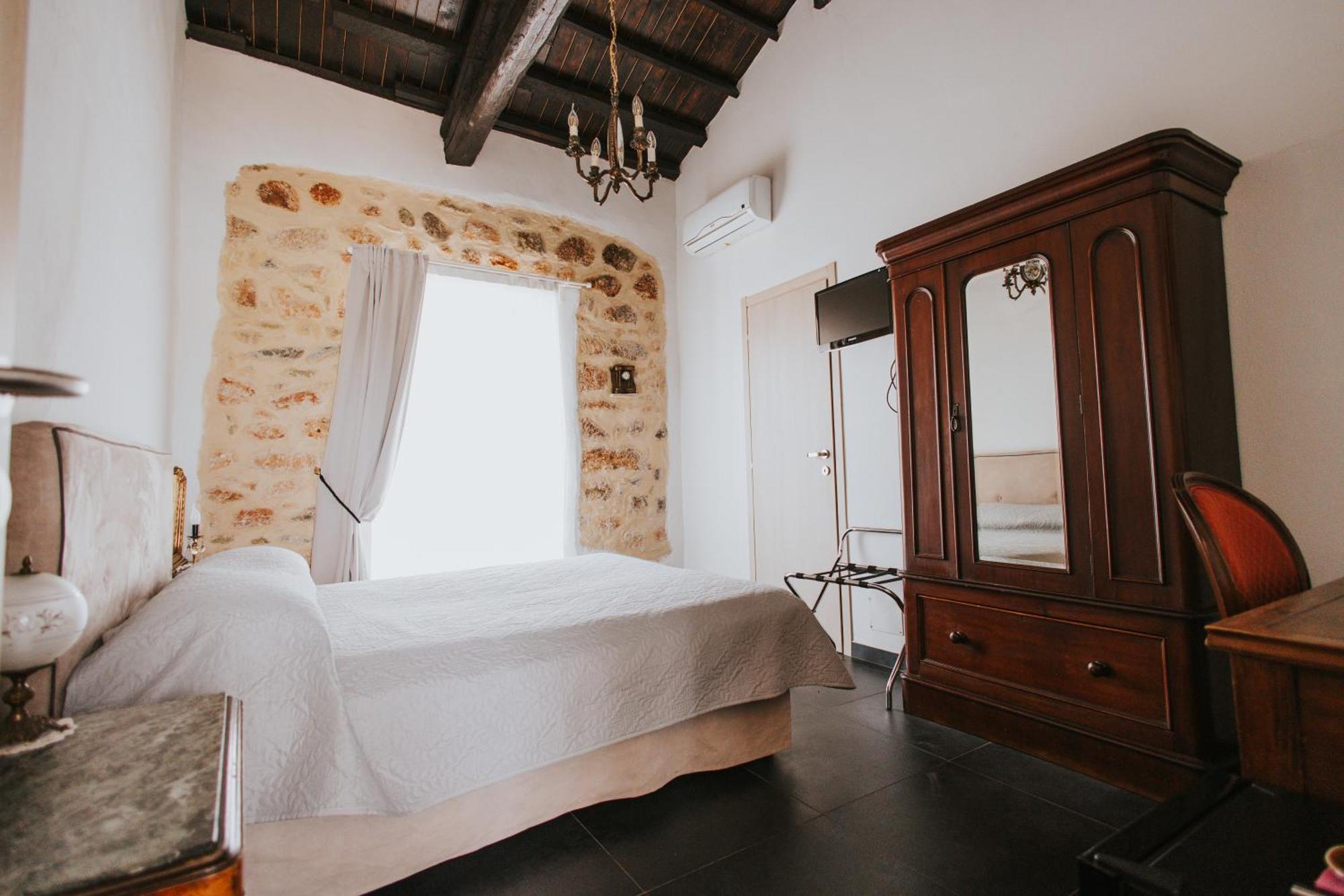 Bed and Breakfast Cosi Priziusi Vizzini Exterior foto