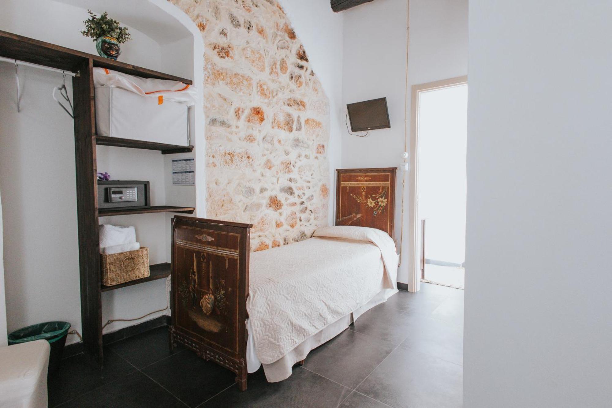 Bed and Breakfast Cosi Priziusi Vizzini Exterior foto